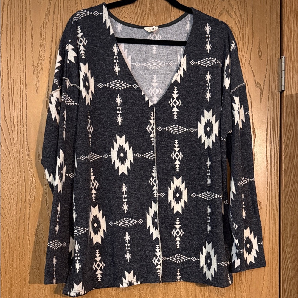 BiBi Black and White Aztec V-Neck Blouse